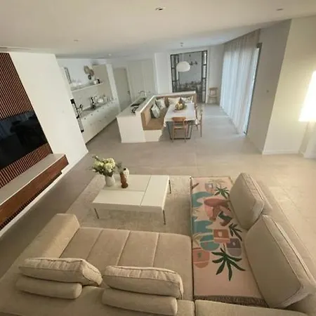 Luxury Contemporary فيلة بافوس