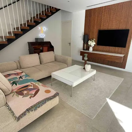 Luxury Contemporary *